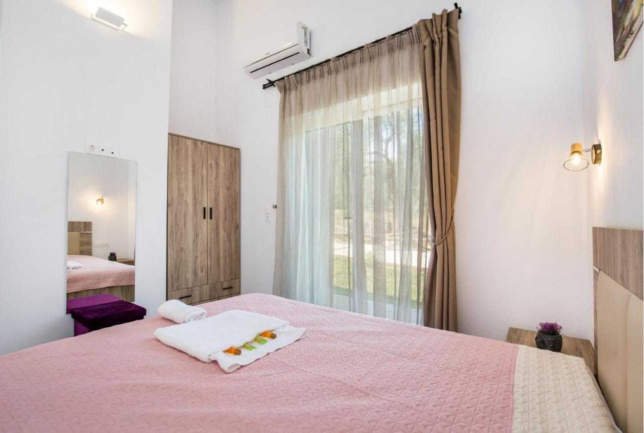 Avgoustidis Apartments Лименария Екстериор снимка